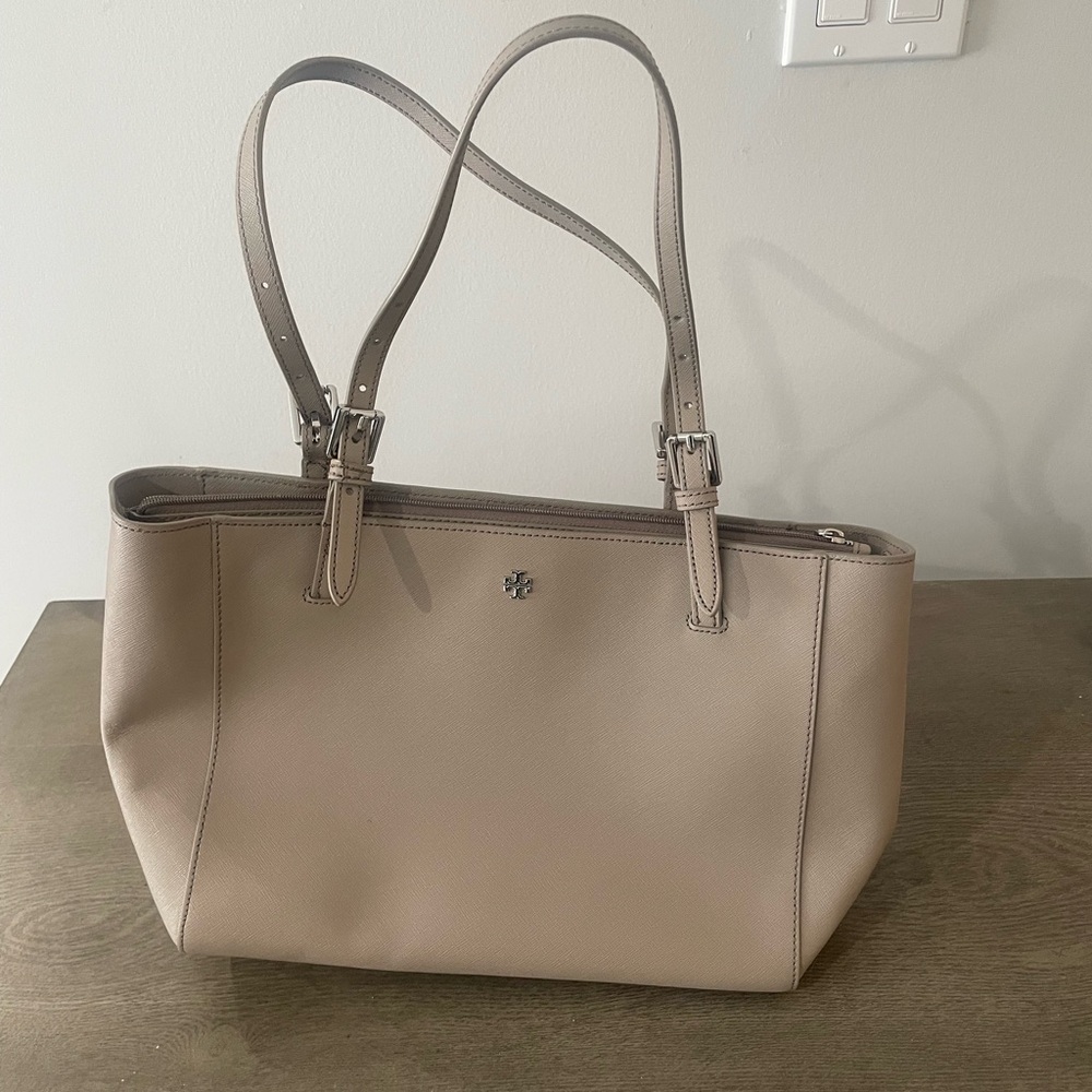 Tory Burch York Buckle Tote Handbag Satchel Shoulder Bag Size Large
